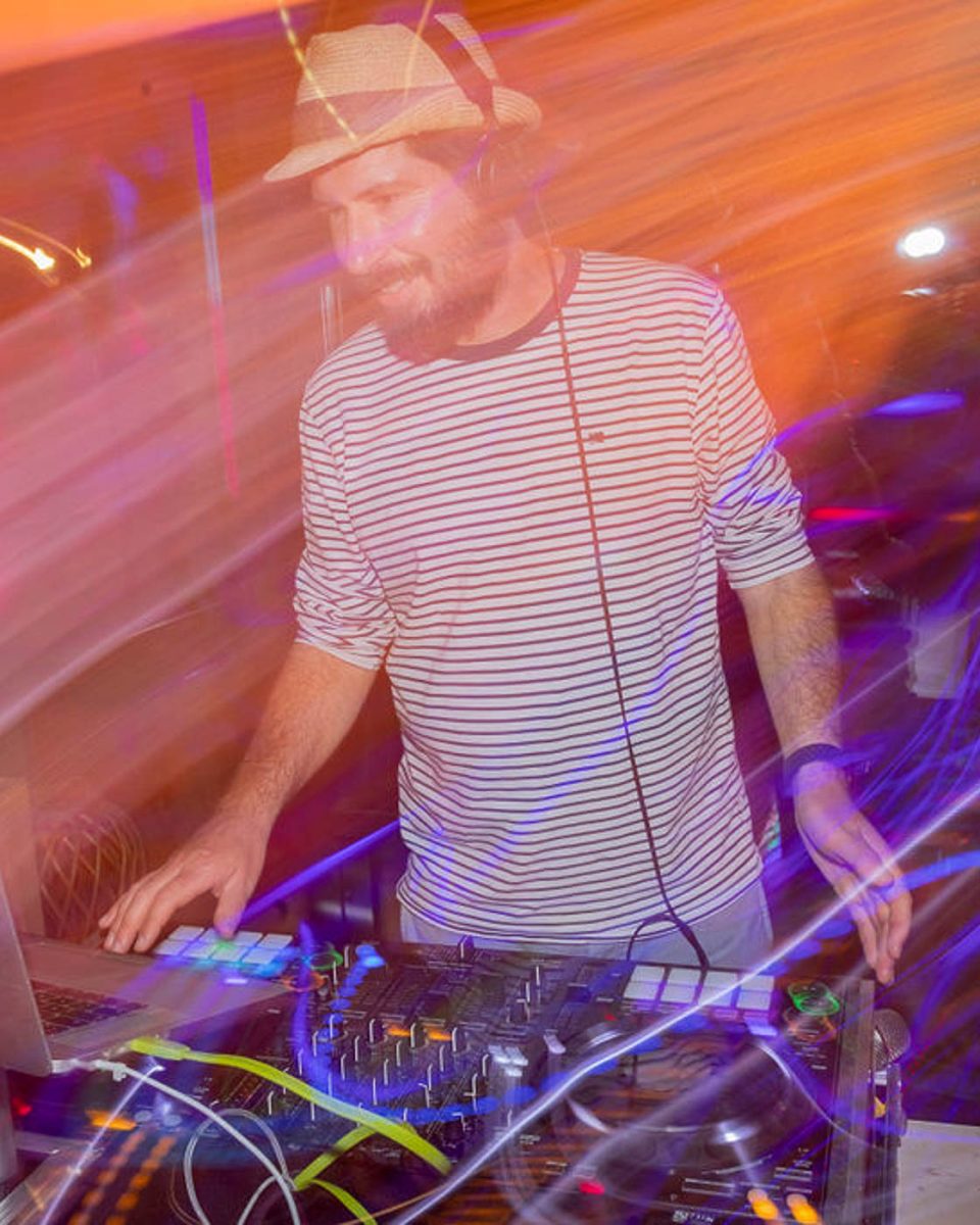 event-dj-markus-rosenbaum-turntables